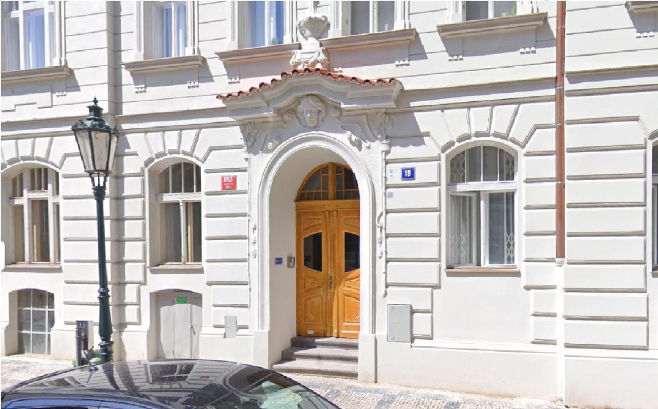 Séjour chez l'habitant & Parking Assistance *